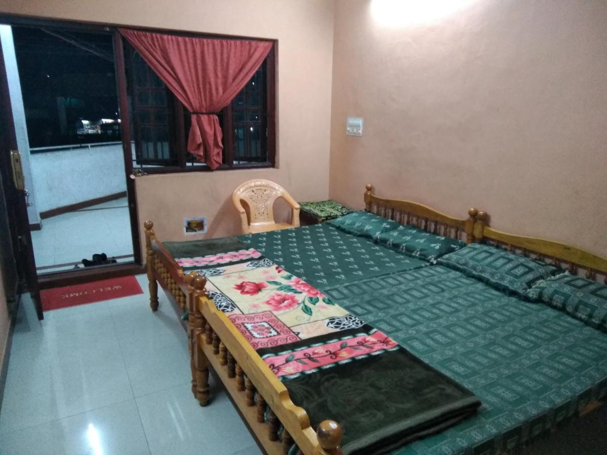 Maniis Homestay Vālpārai Eksteriør bilde